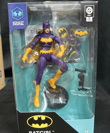 [Ready Stock] McFarlane DC MCFARLANE DIGITAL 7IN WV6 - BATGIRL (PURPLE COSTUM)